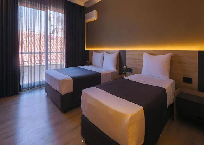 Szálloda Grand Faik