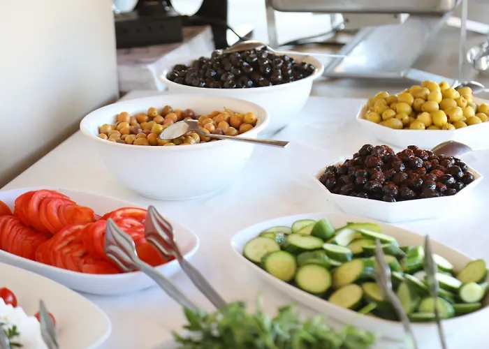 Grand Faik 3* Çeşme