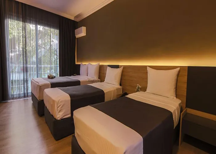 Szálloda Grand Faik