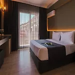 Hotel Grand Faik Çeşme