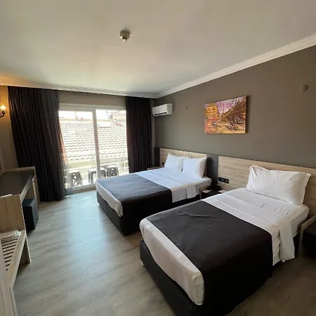 Grand Faik Ξενοδοχείο 3*