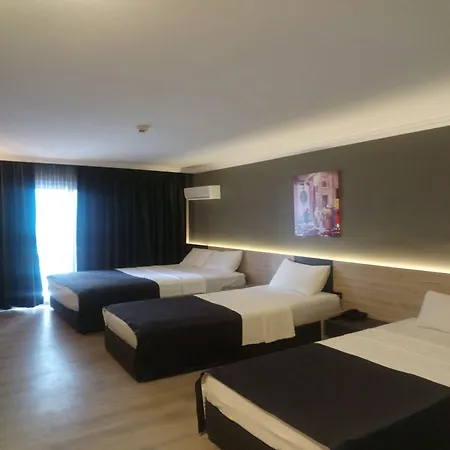 Grand Faik 3* Çeşme