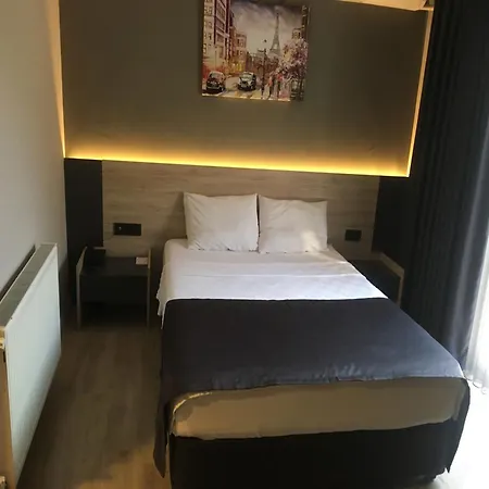 Grand Faik Hotel Çeşme
