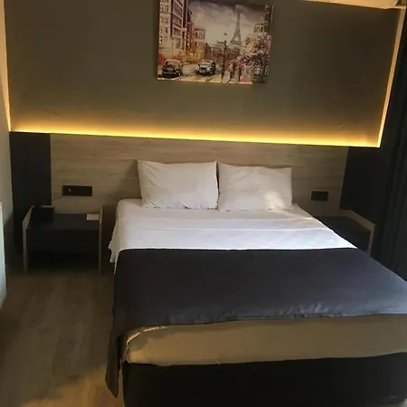 Grand Faik 3* Çeşme