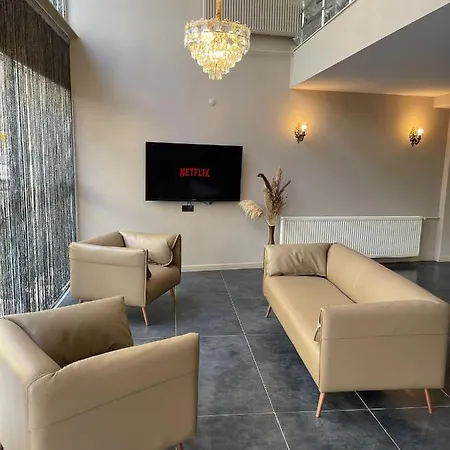 Grand Faik Hotell