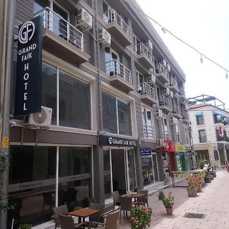 Grand Faik Hotell Çeşme