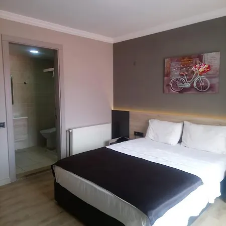 Grand Faik Hotell Çeşme