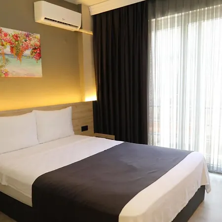 Hotell Grand Faik 3*