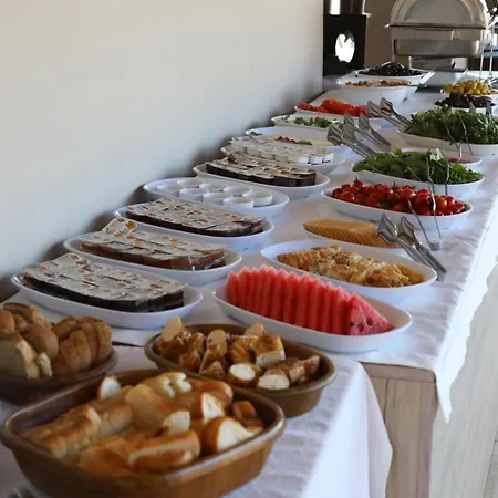 Grand Faik Hotell Çeşme