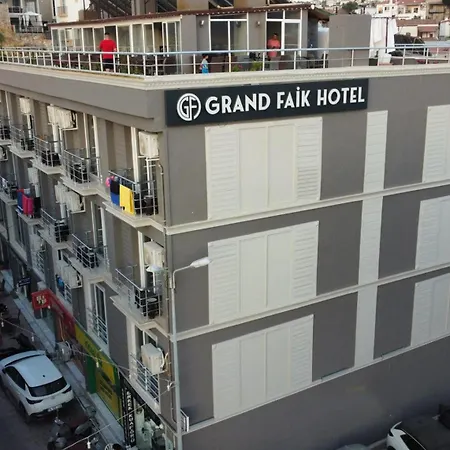 Grand Faik Hotell
